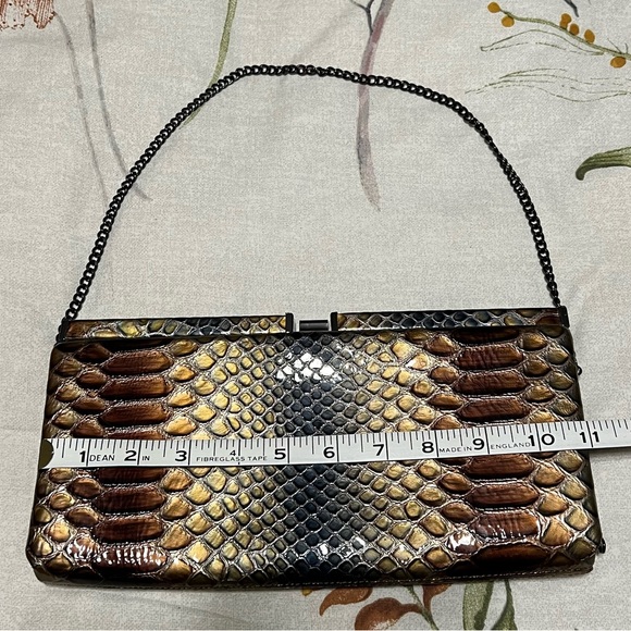 Danier Italian Leather Vintage Reptile Print Clutch Bag - Picture 3 of 8